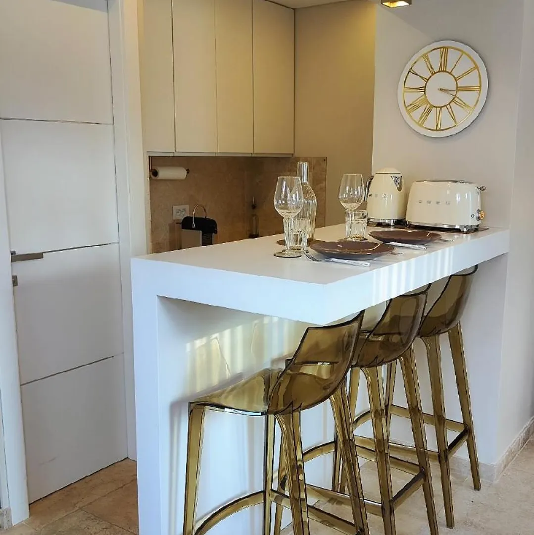 Appartement Studio Climatise, Terrasse, Parking Prive, 50M De La Plage Saint-Tropez Frankrijk