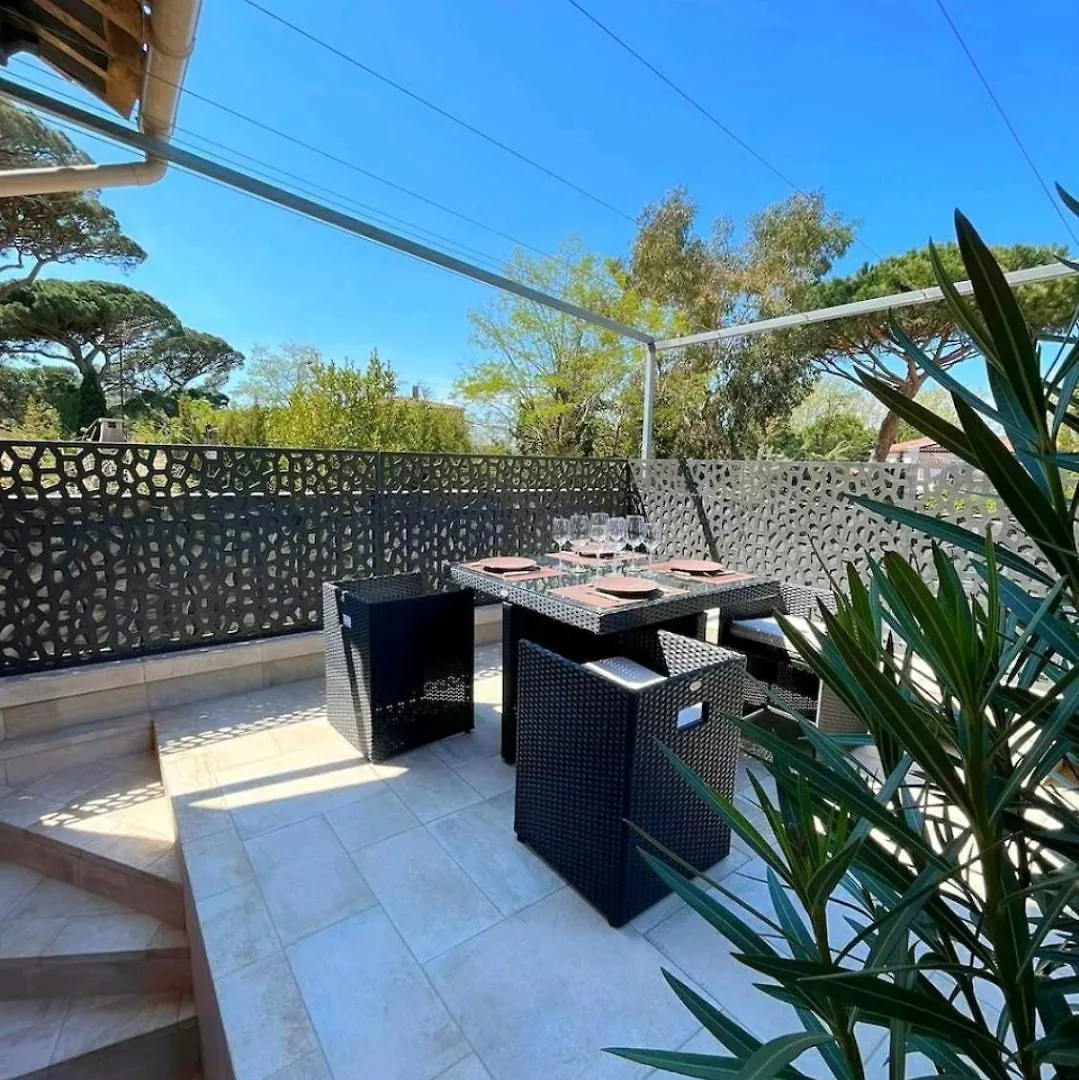 Appartement Studio Climatise, Terrasse, Parking Prive, 50M De La Plage Saint-Tropez Frankrijk
